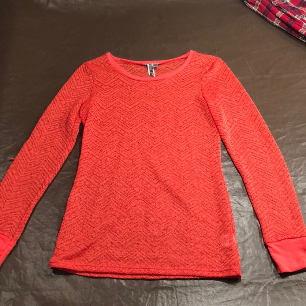 Long sleeve buckle shirt